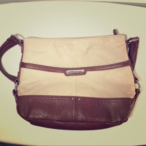 Stone Mountain Hobo Bag With 8 Total Pockets